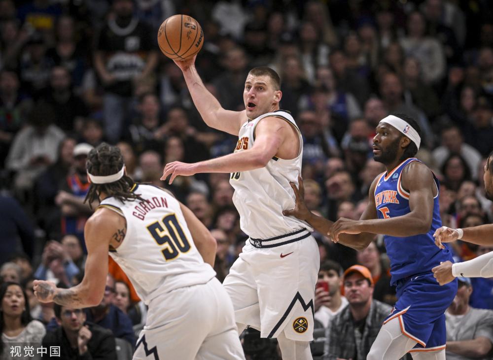 她一直在国 她一直在国