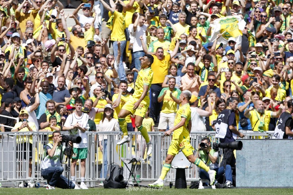 他能够胜任 他能够胜任