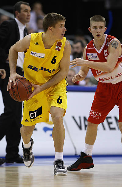 战术和强大 战术和强大